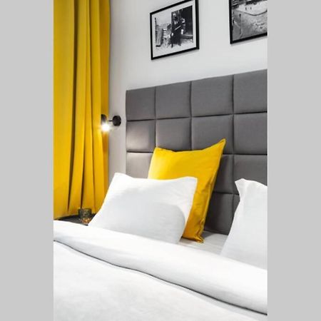 Househost Apartment: Miodowa 42/8A Street Krasków Εξωτερικό φωτογραφία