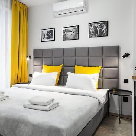 Househost Apartment: Miodowa 42/8A Street Krasków Εξωτερικό φωτογραφία