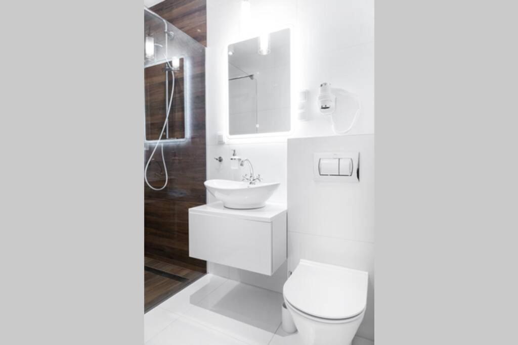 Househost Apartment: Miodowa 42/8A Street Krasków Εξωτερικό φωτογραφία