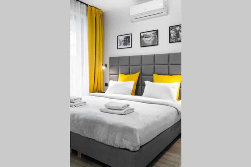 Househost Apartment: Miodowa 42/8A Street Krasków Εξωτερικό φωτογραφία